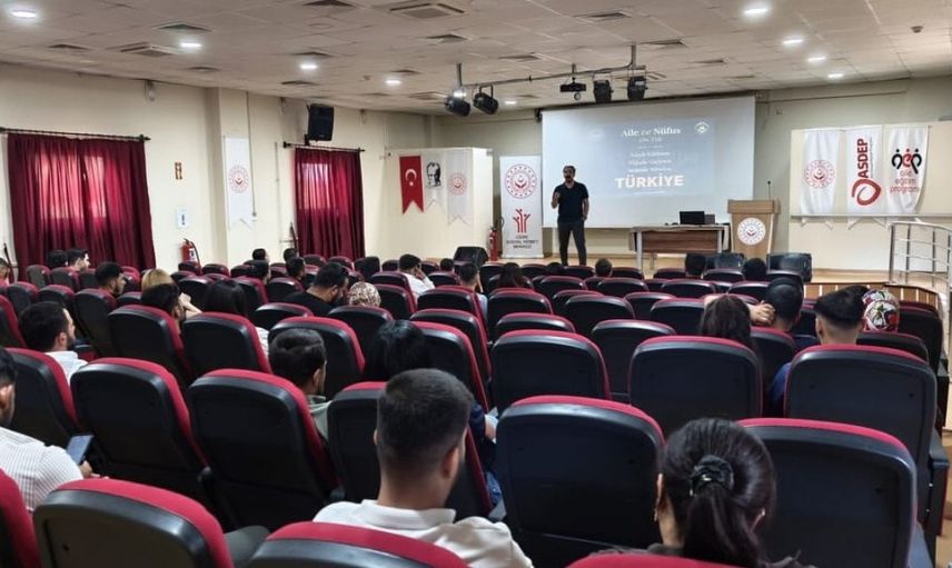 Cizre'de evlilik öncesi eğitimlerle sağlıklı aile temeli hedefleniyor