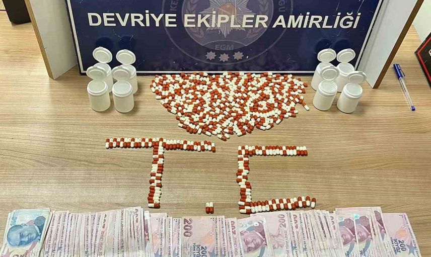 Keşan'da araçta 413 sentetik hap bulundu, dört şüpheli gözaltında