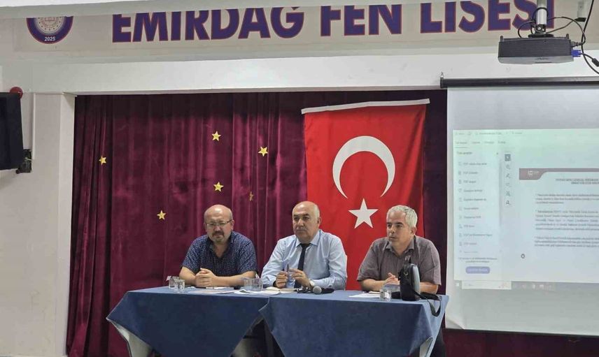 Emirdağ'da okul ve kurum müdürleri yeni eğitim yılı hazırlıklarını değerlendirdi
