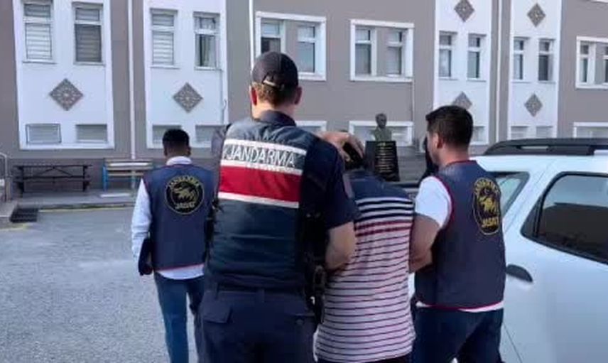 Ankara'da jandarma ekipleri Mamak'ta aranan FETÖ hükümlüsünü 13 yıl 4 ay cezasıyla yakaladı