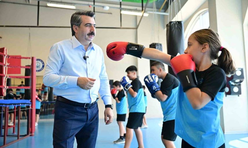 Kış ayları sporla geçecek: Yıldırım kış spor okulları çocukları bekliyor