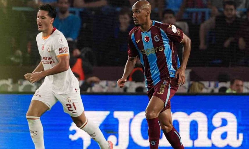 Trabzonspor evinde Galatasaray'ı çözerken ilk yarı farkı üçe çıktı