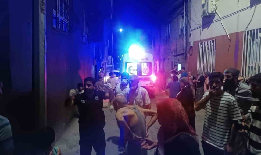 Şanlıurfa'da elektrik kontağı yangına dönüştü: giriş katı daire kullanılamaz hale geldi