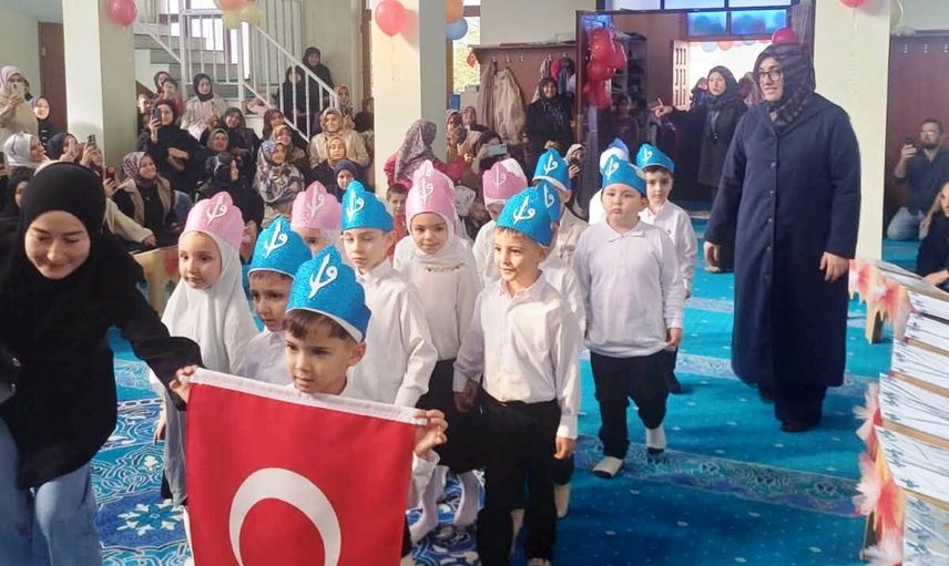 Emet'te minikler Bed-i Besmele ile Kur'an yoluna ilk adımı attı