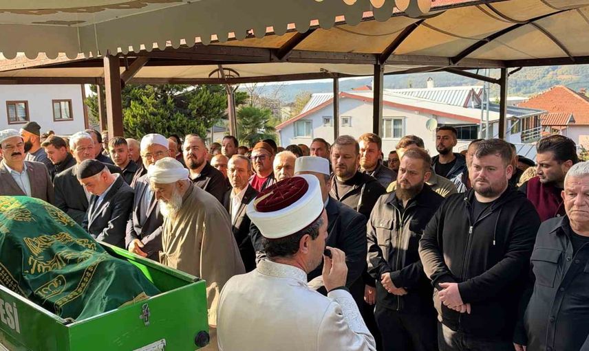 Binlerce kişi son görevini yaptı: Yusuf Akdoğan Kaynaşlı'da uğurlandı