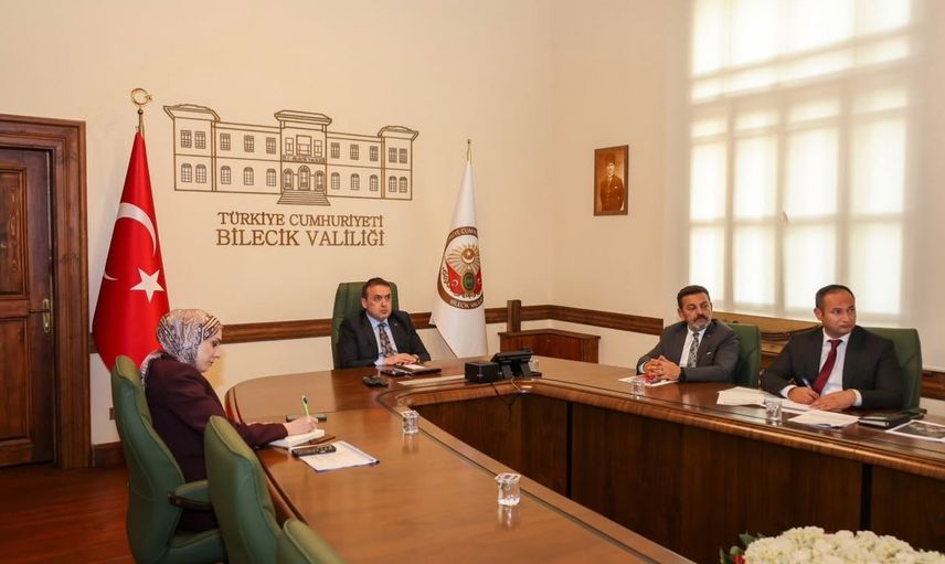 Bilecik merkezli toplantıda sosyal yardım performansı değerlendirildi
