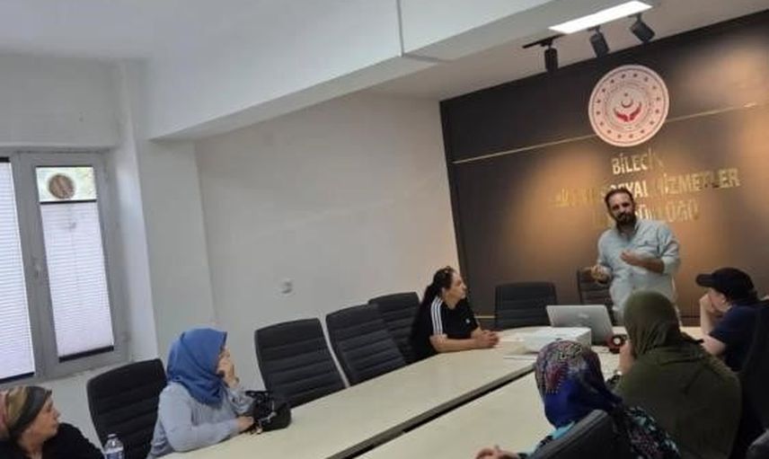 Bilecik'te aile bağlarını güçlendirmeye yönelik iletişim ve bağımlılık eğitimi