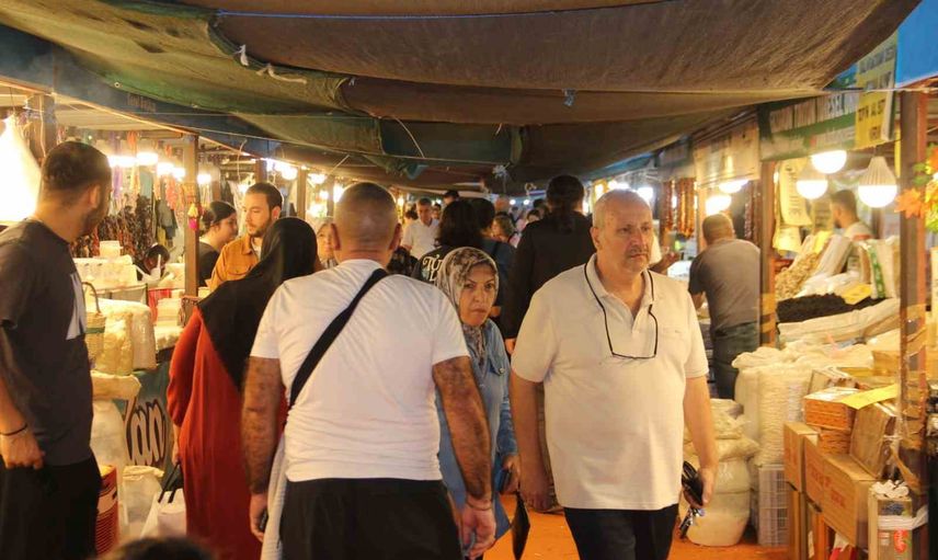 Erzurum'un lezzet ve kültür rüzgarı İzmir'de son günde buluştu