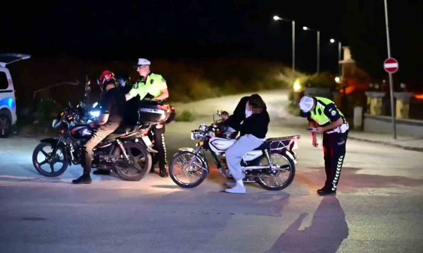 Edirne'de gece devriyelerinde trafik güvenliğine odaklı uygulama