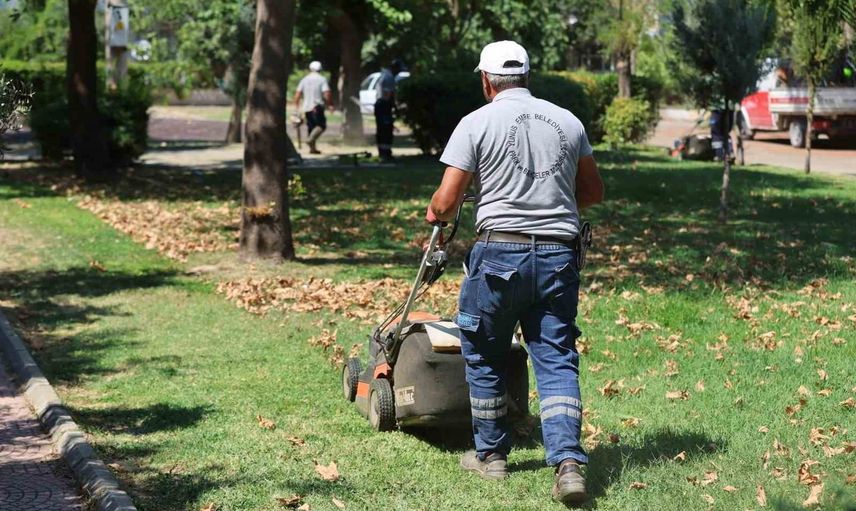 Yunusemre’de parklar yeni yüzüne kavuşuyor
