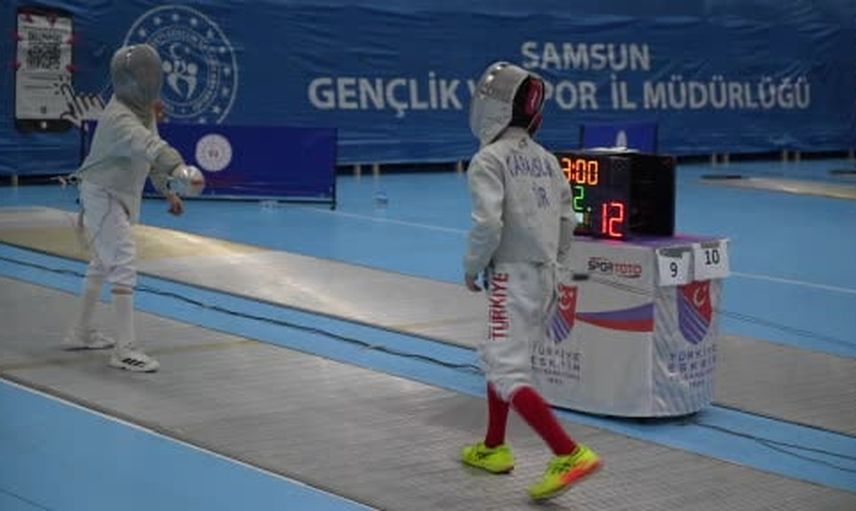 Samsun'da 612 genç kılıççı üç gün sürecek mücadeleye başladı