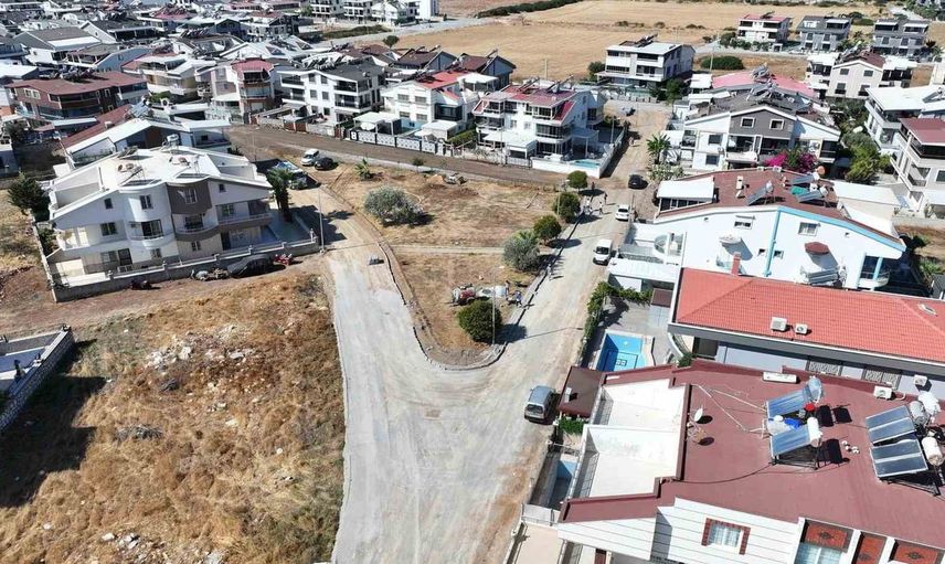 Efeler Mahallesi'nde 1610. Sokak'ta ulaşım konforu için yol çalışmaları başladı