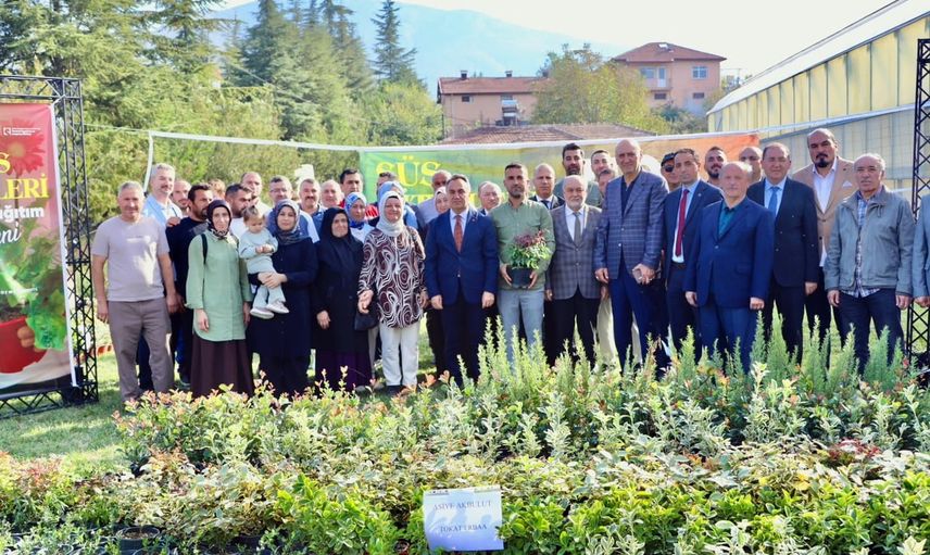 Tokat'ta süs bitkisi üretimine 3 bin 900 fidan desteği