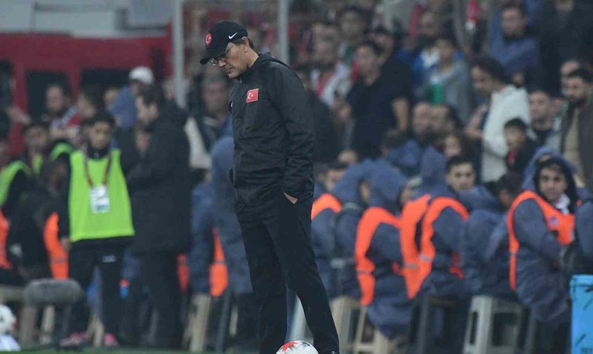 Bursa'da taraftar öfkesi tff ve Montella için istifa çağrısına dönüştü