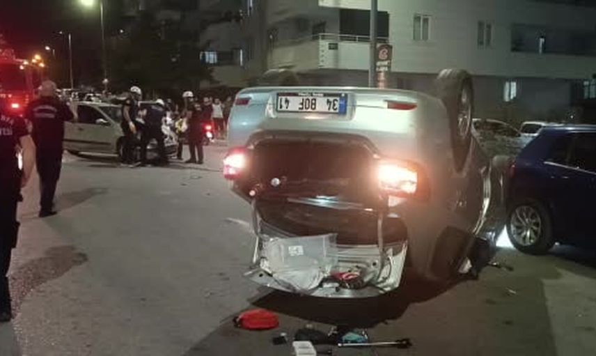 Mesai dönüşü çarpışma: Karaköprü'de polis memuru yaralandı
