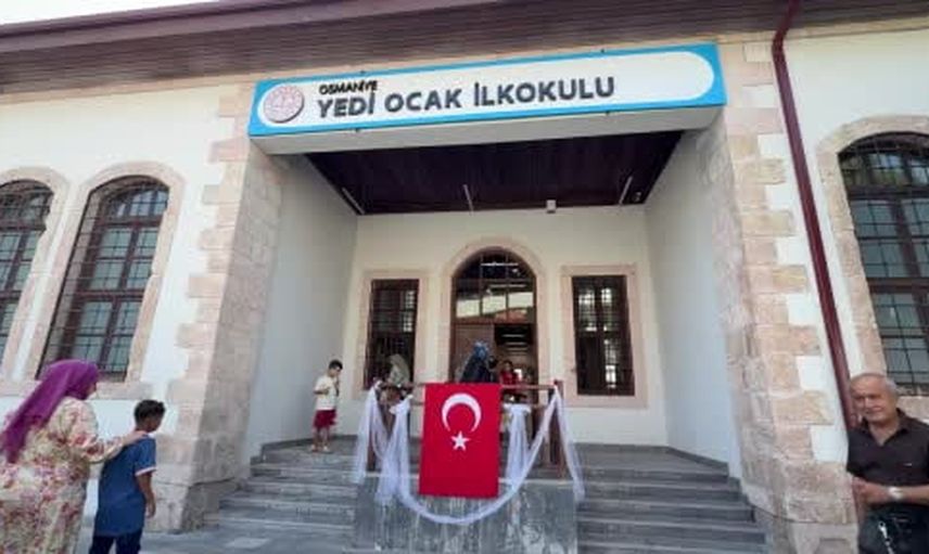 Osmaniye'nin 115 yıllık 7 Ocak İlkokulu üç yıl sonra yeniden eğitime başladı