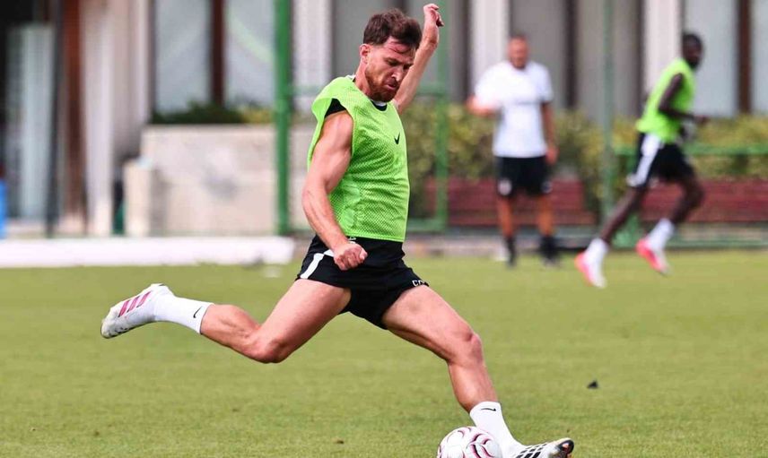 Hazırlıklar tamam: Beşiktaş yarın Çorum FK ile Tüpraş Stadyumu'nda