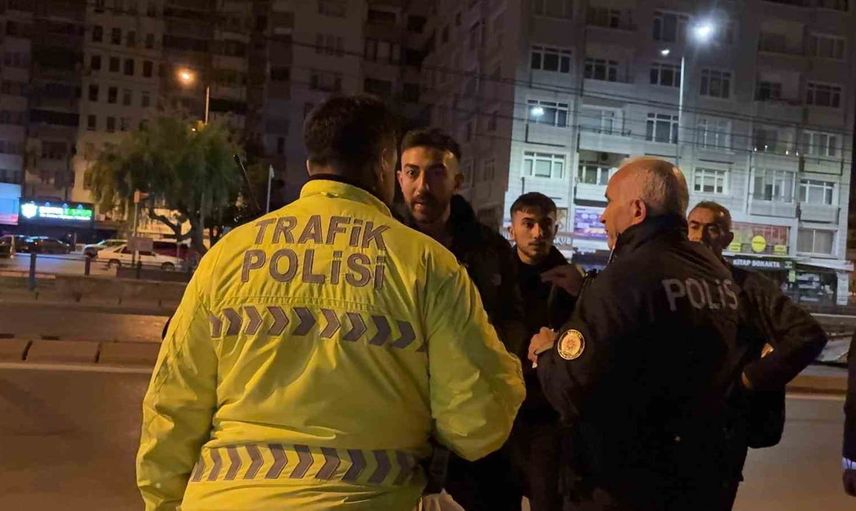 Alkollü sürücünün 'teşkilat mısınız?' sorusuna polisten yanıt
