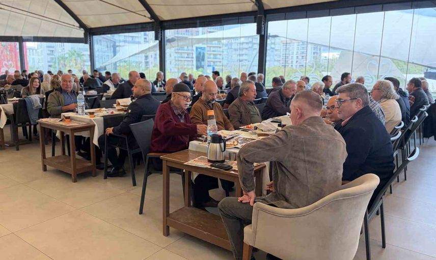 Erkan Özkan taksici esnafının sesi olmak için Taksi Gazetesi'ni tanıttı