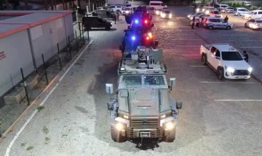 Adıyaman'da narkotik operasyonu: silah ve sentetik kannabinoid ele geçirildi, 8 gözaltı