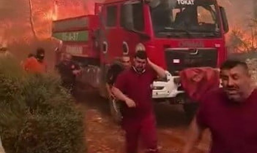 Rüzgar aniden döndü: Aksu'da ekipler alevlerin arasından güçlükle çıktı