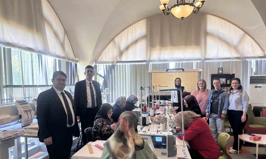 Atölyelerde Maraş motifleri hayat buluyor: kadınlara ekonomik katılım fırsatı