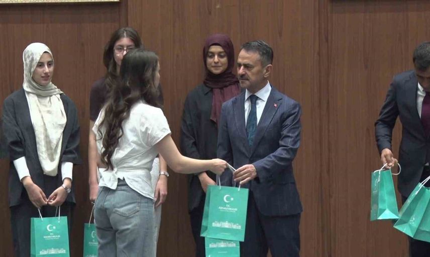 Kocaeli’de dereceye giren gençler azim, fedakârlık ve yeni hedeflerini anlattı
