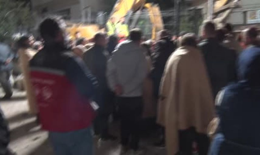 Maltepe enkazında hayatını kaybeden iki kardeşin acısı: aile enkaz başında bekledi