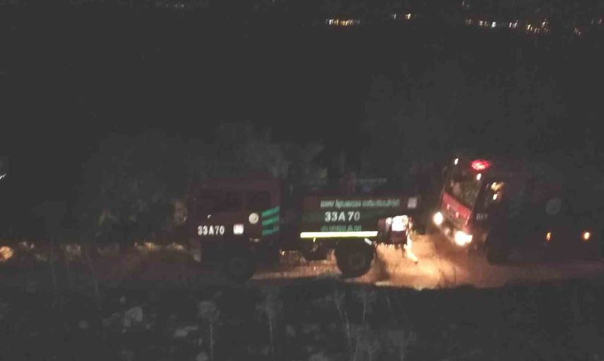 Mut'ta bahçe yangını evleri yakından tehdit etti, ekipler alevleri ormana sıçramadan söndürdü