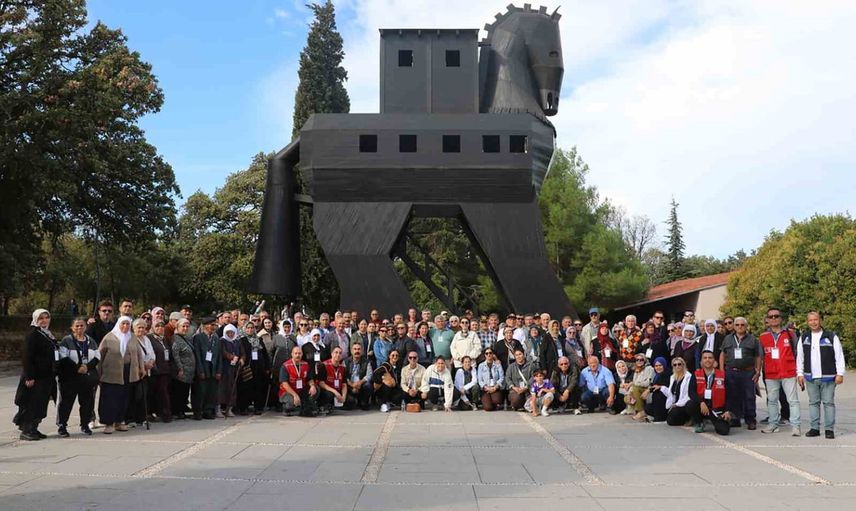Muğla'dan 127 şehit ailesi Çanakkale'de ortak anma ve paylaşım turunda