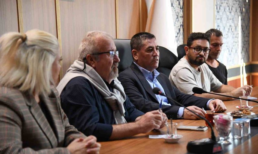 Yunusemre'de temizlik ekiplerine çevre bilinci eğitimiyle hizmet kalitesinde artış