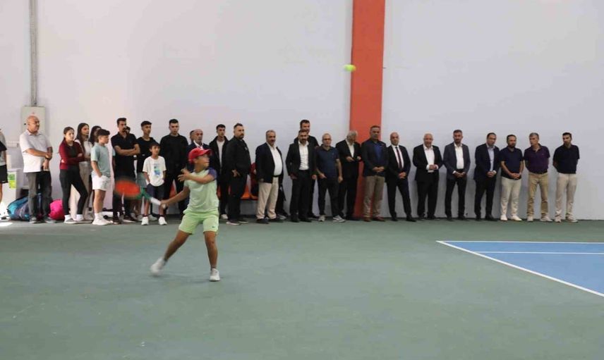 Ağrı'da tenis heyecanı başlıyor: 81 ilden sporcular Ağrı Dağı Cup'ta