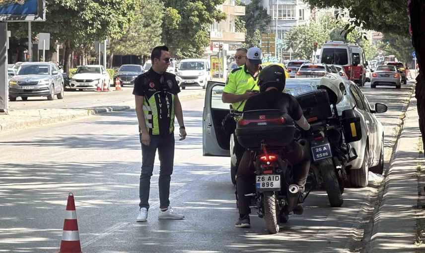 Eskişehir'de kapsamlı motosiklet uygulaması: 350 araçta yüksek ceza ve 7 araç trafikten men