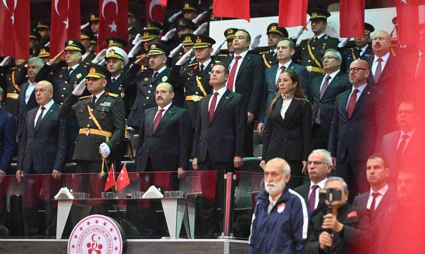Balıkesir'de cumhuriyet coşkusu: 103. yılda birlik ve sahiplenme vurgusu