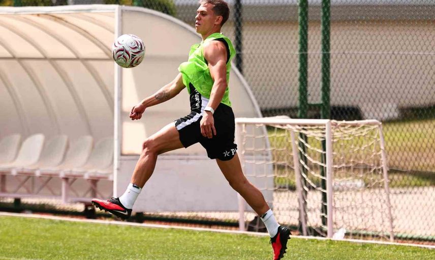Beşiktaş deplasmanda Fenerbahçe'ye bileniyor