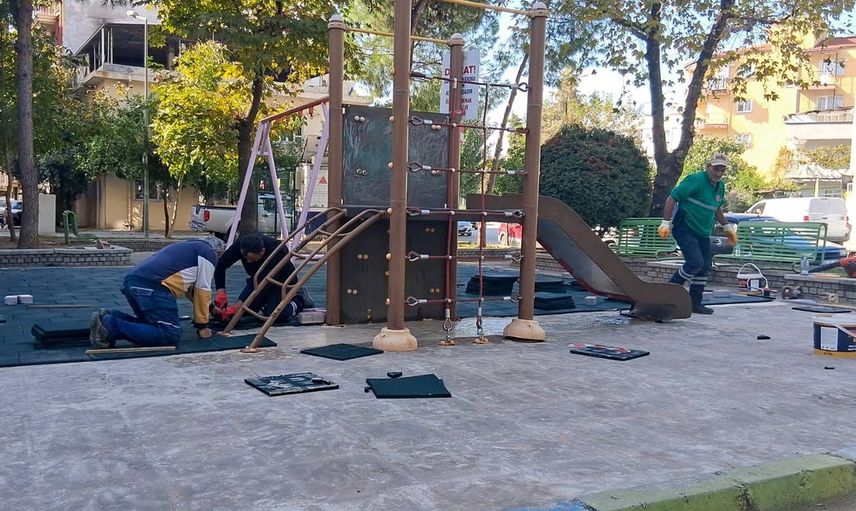 Efeler’de çocuk oyun alanları modernleştiriliyor, güvenlik öncelikli dönüşüm