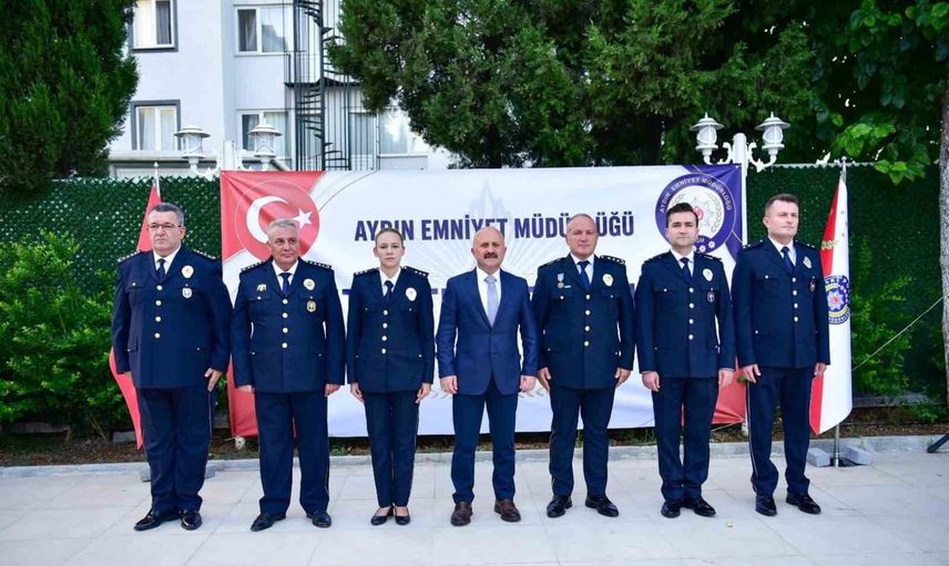 Aydın'da emniyet teşkilatında rütbe değişimi törenle kutlandı