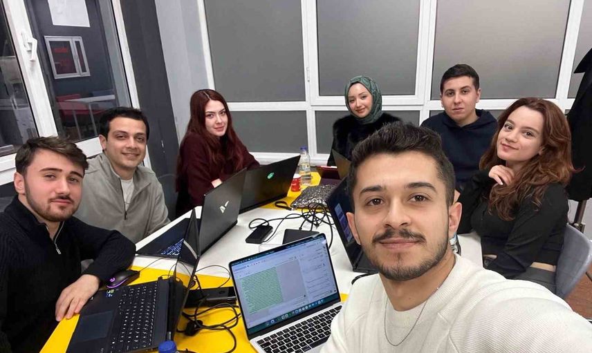 Düzce Üniversitesi'nin yapay zekâ tabanlı Tested.io projesi Teknofest'te üçüncü oldu
