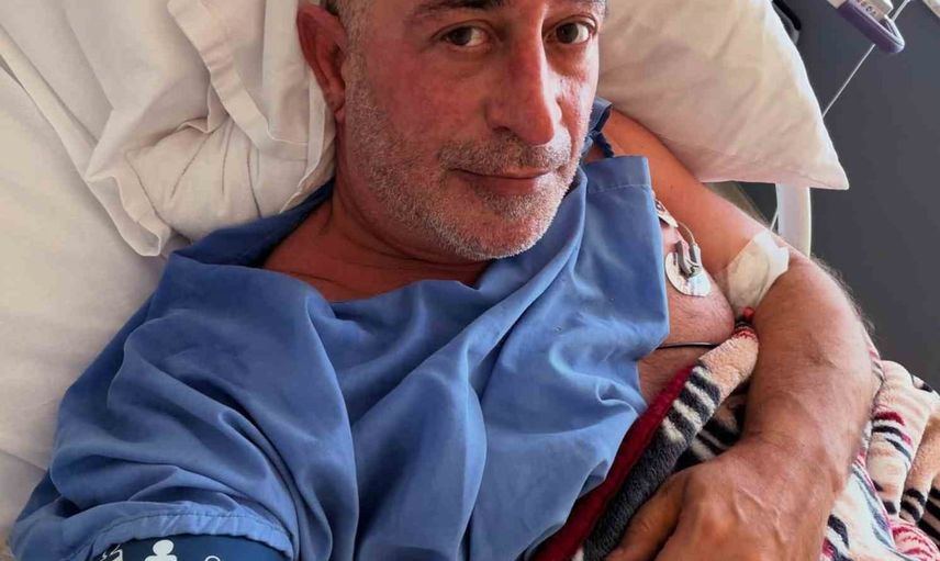 Cem Yılmaz hastane odasından 'sağolun arkadaşlar iyiyim' mesajı verdi
