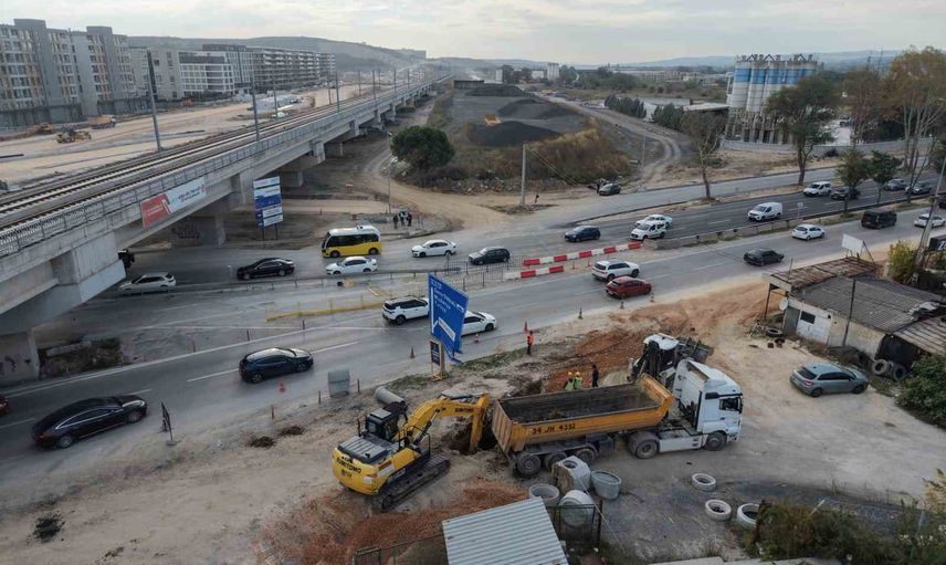 Bursa'da altyapı seferberliği büyüyor: Geçit ve Nilüferköy'de hatlar yenileniyor