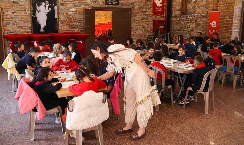 Efeler'de mitoloji, sinema ve sanat buluşması başladı