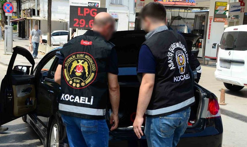 Geniş çaplı Kocaeli operasyonunda 50 aranan şahıs yakalandı