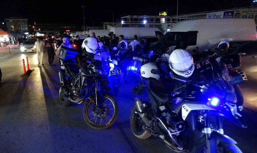 Malatya'da park yeri tartışması şiddete dönüşüp 4 kişi yaralandı
