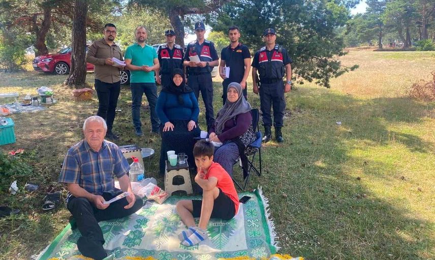 Çamiçi Yaylası'nda piknikçilere yangın ve toprak koruma rehberi