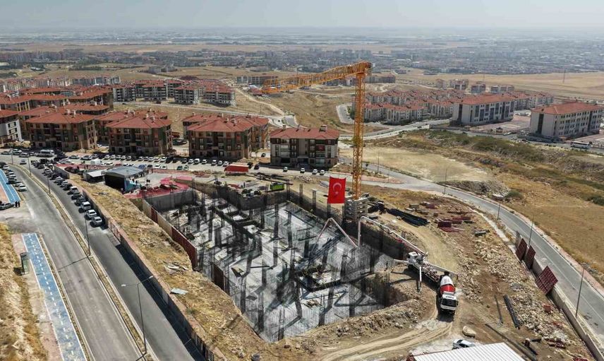 Ardıçlı TOKİ'ye 300 milyon liralık gençlik kampüsü: Bilgehane ve LİMA ile mahalleye yeni yaşam merkezi