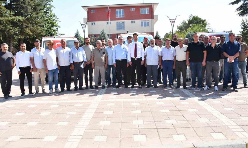 Beylikova'da üretici odaklı dönüşüm: kooperatife kamyonet ve süt soğutma tankları