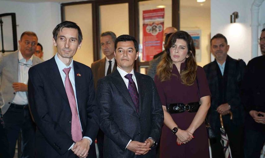 Marmaris kültür ve sanat evi sanatın farklı yüzlerini ilçeye taşıyor