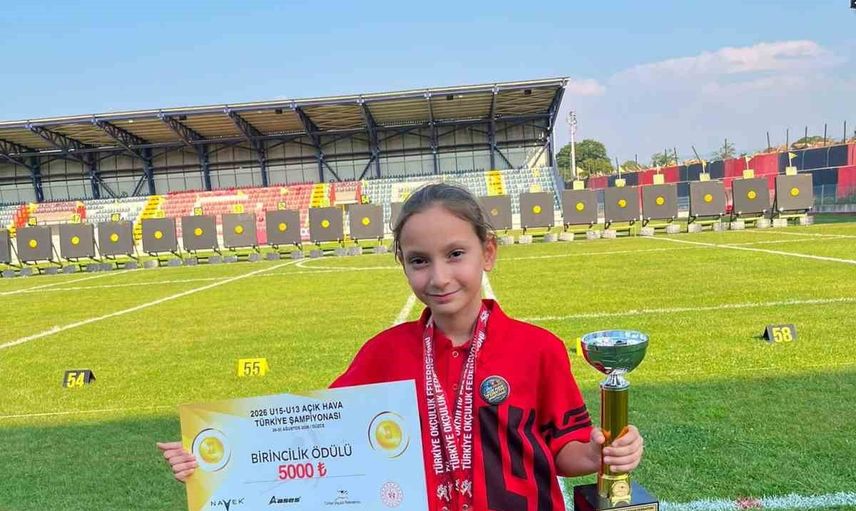 Manavgat'ın genç okçularından iki madalya