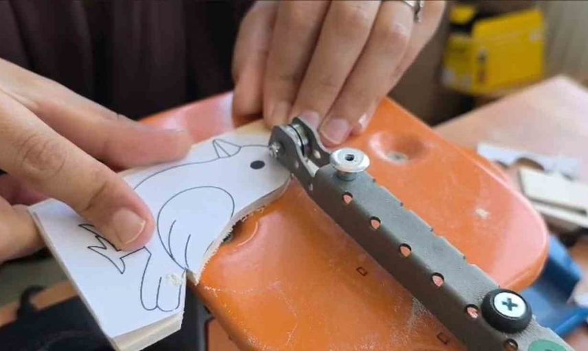 Muradiye'de kütüphane aileleri üretime, çocukları keşfe taşıyor