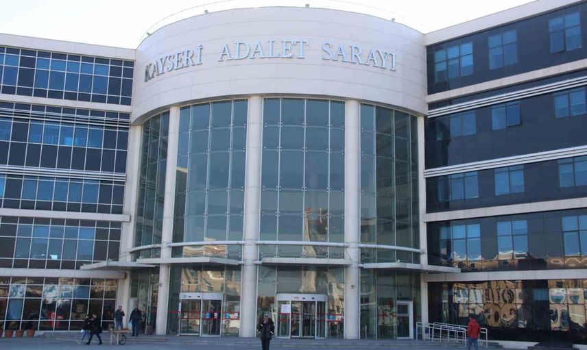 Bıçaklı kavgada adli kontrol kararı: tutuklu sanık tahliye edildi